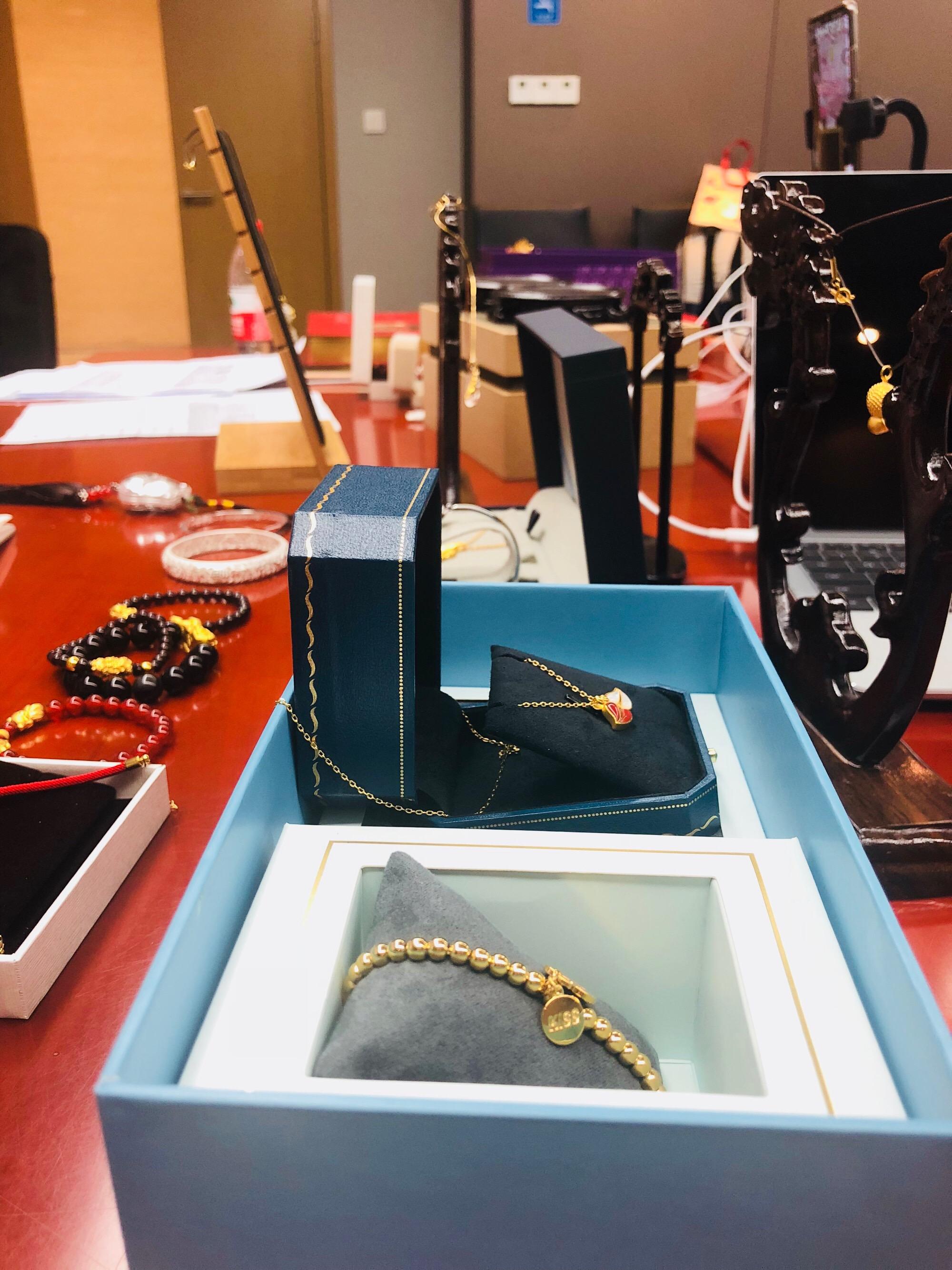 贵金属直播室(贵金属喊单直播平台)